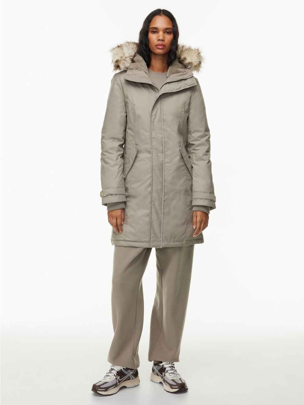 ARITZIA TNA THE SUMMIT PARKA